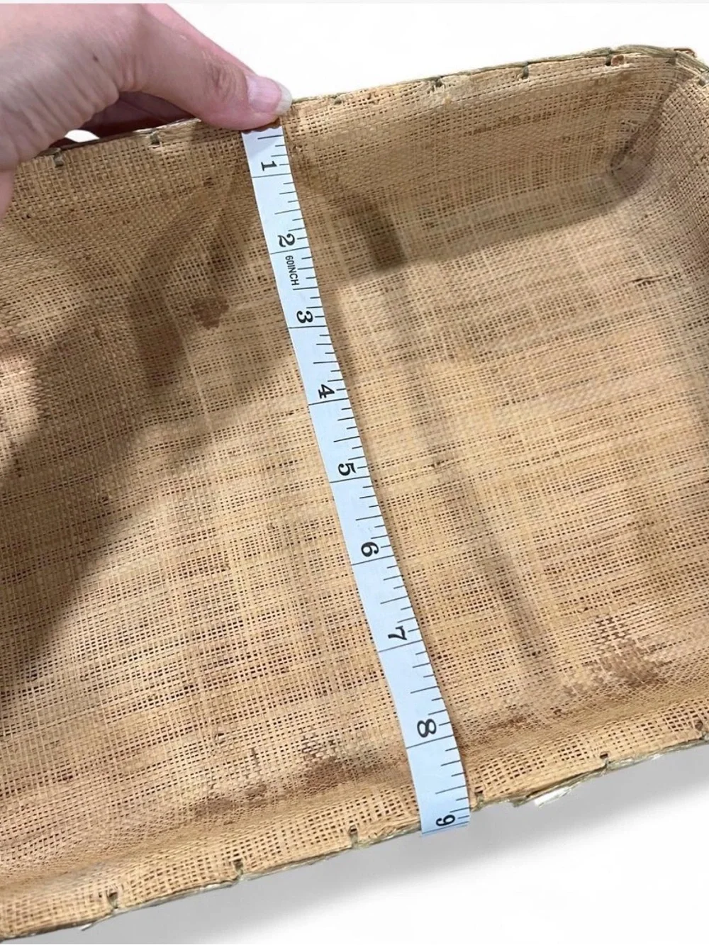 Vintage 70s Woven Straw Raffia Basket